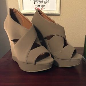 Worn Once Cute Taupe Wedges